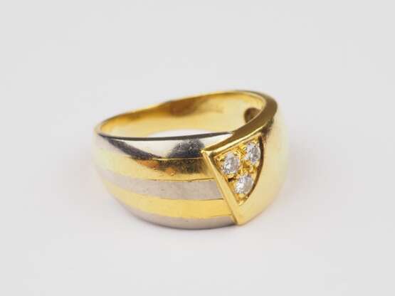 Diamantring mit 3 kl. Brillanten, 18K Gold - фото 1