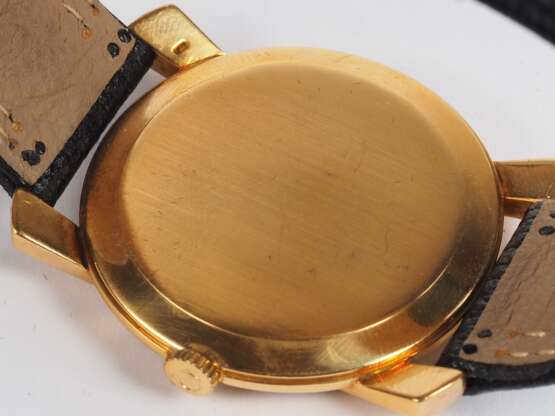OMEGA Armbanduhr um 1946 in 18K Gold - Kaliber 28 (360) - Foto 3