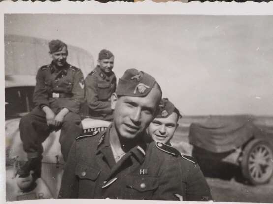 Fotonachlass: SS-Sturmmann beim SS-Panzergrenadier-Regiment 10 "Westland", ca. 100 St. - фото 7