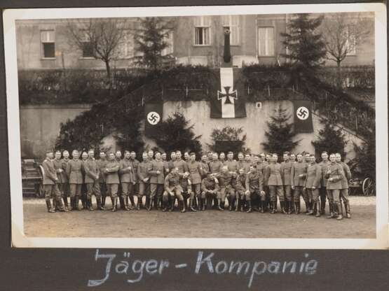Wehrmacht Fotoalbum "Goslarer Jäger" Infanterie-Regiment 17 - Rommel und AH - photo 6