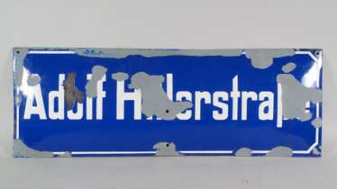 Drittes Reich: Emaille Straßenschild &quot;Adolf Hitlerstraße&quot; - 25 x 70cm