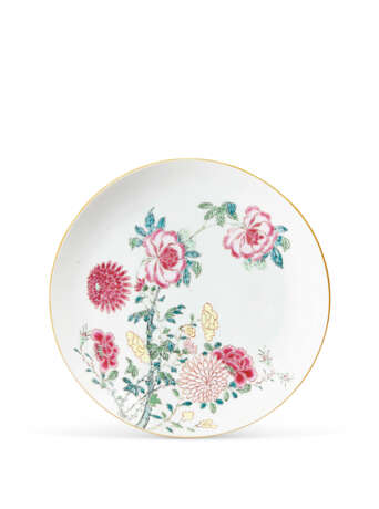 A PAIR OF FAMILLE ROSE 'POPPY' DISHES AND A FAMILLE ROSE 'FLORAL' DISH - фото 3