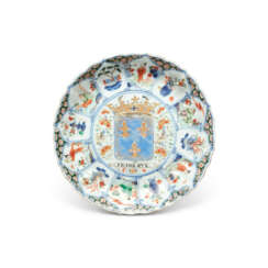 A FAMILLE VERTE ARMORIAL LOBED DISH