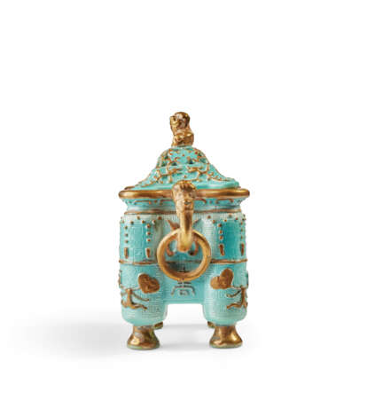 A GILT-DECORATED TURQUOISE-GLAZED CENSER AND COVER, TULU - photo 4