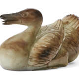 A CELADON AND RUSSET JADE CARVING OF A DUCK - photo 4