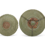 TWO LONGQUAN CELADON FOLIATED CHARGERS - photo 2