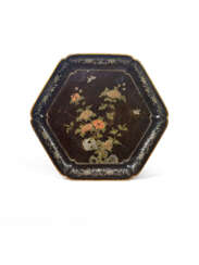 A MOTHER-OF-PEARL INLAID LACQUER HEXAGONAL DISH