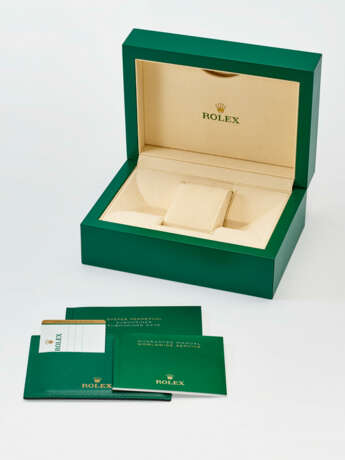 ROLEX, STAINLESS STEEL AND YELLOW GOLD ‘SUBMARINER’, REF. 116613 - фото 4