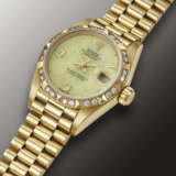 ROLEX, LADY YELLOW GOLD AND DIAMOND-SET ‘DATEJUST’, WITH GREEN STONE DIAL, REF. 69198 - photo 2