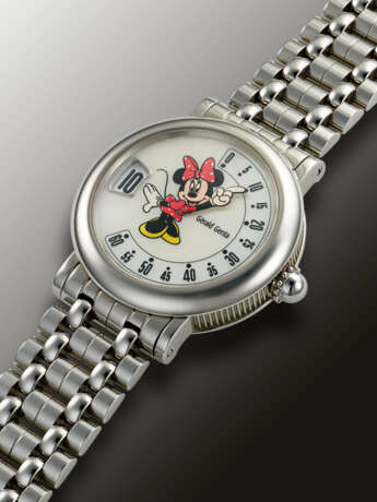 GERALD GENTA, STAINLESS STEEL JUMP HOUR 'RETRO, MINNIE MOUSE', WITH MOTHER-OF-PEARL DIAL, REF. G.3632 - Foto 2