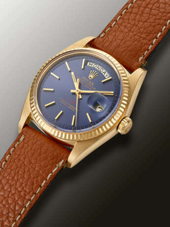 ROLEX, YELLOW GOLD 'DAY-DATE', WITH QABOOS SIGNATURE, REF.1803 - Foto 2