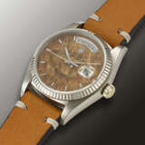 ROLEX, WHITE GOLD ‘DAY-DATE’, WITH WOODEN DIAL, REF. 18039 - photo 2