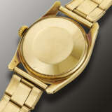 ROLEX, 14K YELLOW GOLD 'OYSTER PERPETUAL', WITH BLACK DIAL, REF. 6090 - photo 3