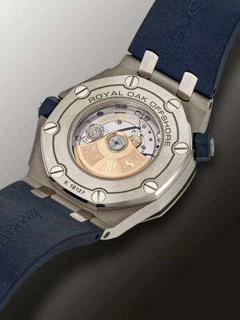 AUDEMARS PIGUET, STAINLESS STEEL ‘ROYAL OAK OFFSHORE DIVER’, REF. 15710ST - Foto 3