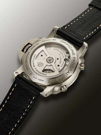 PANERAI, LIMITED EDITION STAINLESS STEEL FLYBACK CHRONOGRAPH 'LUMINOR 1950', NO. 1002/1500, REF. PAM00524 - фото 3