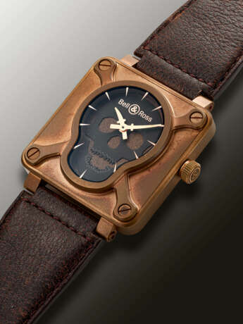 BELL & ROSS, LIMITED EDITION BRONZE AND TITANIUM 'SKULL BRONZE', NO. 81/500, REF. BR01 - фото 2