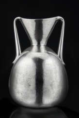 Eros Genazzi. Double-handed large vase in silver. Exec…