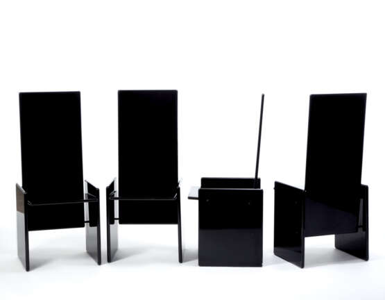 Kazuhide Takahama. Four chairs model "Kazuki". Produced by… - Foto 1