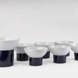 Set consisting of six bowls and a stand.… - Foto 1