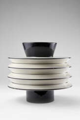 Linde Burkhardt. Vase model "Reinach". Produced by Driade…