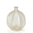 René Lalique. Malines vase, also called "Feuilles Poin… - Auction archive