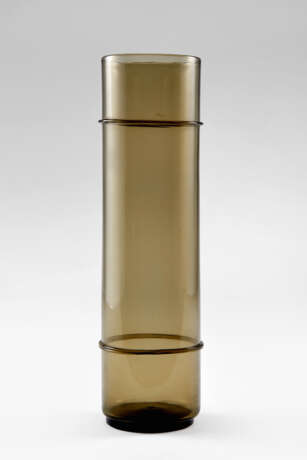 Venini. Cylindric vase in blown glass in mole br… - photo 1