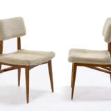 Pair of chairs in wood, seating and seat… - photo 1