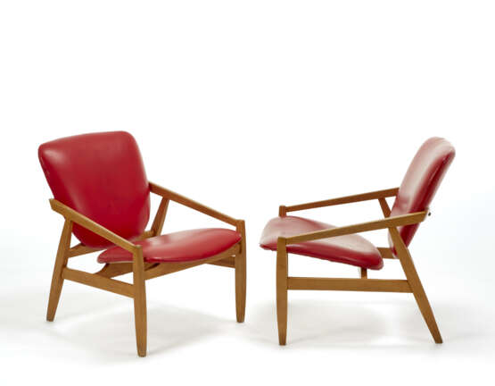 Pizzetti. Pair of armchairs with wooden structure,… - photo 1