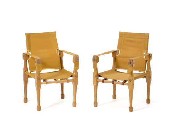 Ettore Moretti. Pair of child's chairs model "Bibo". Pro… - Foto 1
