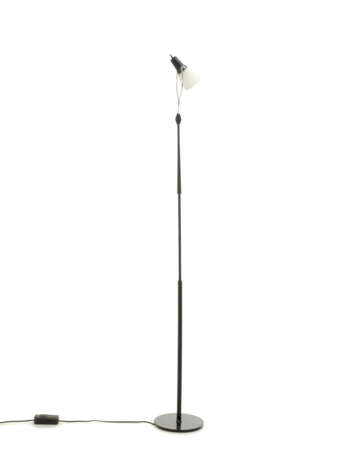 Carlo Forcolini. Floor lamp model "Nunk". Produced by Nem… - Foto 1