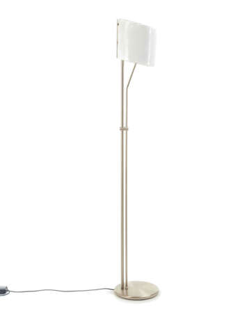 La Murrina. Floor lamp with diffuser in vetro lattim… - photo 1