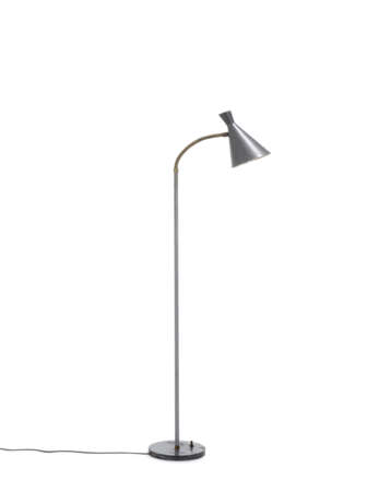 Floor lamp with metal diffuser varnished… - photo 1