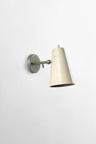 Gino Sarfatti. Wall-mounted lamp. Produced by Arteluce,… - Foto 1