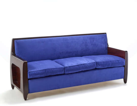 Three-seated sofaItaly, 1950sSolid w… - photo 1