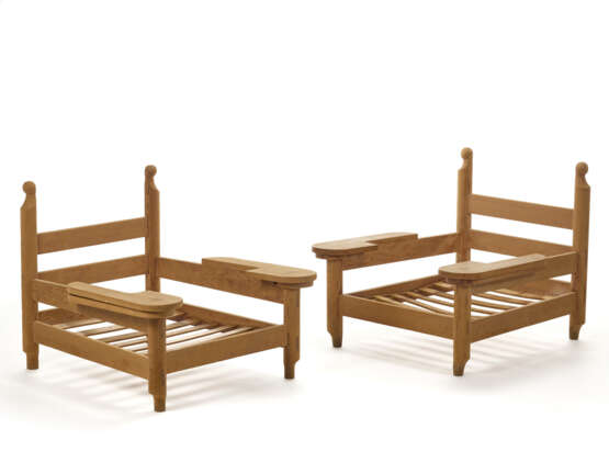 Roberto Menghi. Pair of armchairs with rotatable trays i… - Foto 2