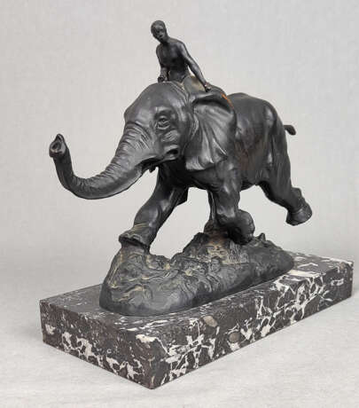 Elefanten Skulptur - фото 2