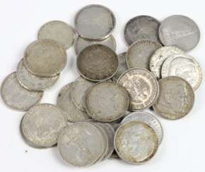 26 Silbermünzen 2 und 5 RM 1934/39 u.a.