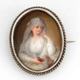 Miniaturbrosche mit Damenbildnis. - фото 1