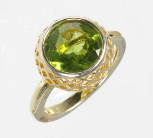 Peridot Ring - фото 1