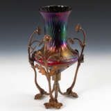 Jugendstil-Vase mit Bronzemontierung. - Foto 1