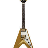 A SOLID-BODY ELECTRIC GUITAR - Foto 1