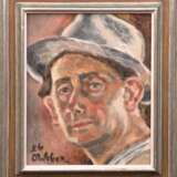 Weber, O. "Porträt eines Herren mit Hut", Öl/ Lw., signiert u.l. und datiert ´56, 42x33 cm, Rahmen - фото 1