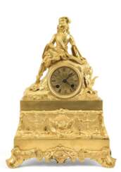 Pendule, Frankreich um 1850, vergoldetes Bronzegehäuse, figürlich, Jüngling mit Buch, Fadenaufhängung, Schlagwerk auf Glocke, gangfähig, H. 39 cm