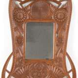 Spiegel, um 1900, reich verzierter Holzrahmen mit ornamentaler Kerbschnitzerei, ges. 47x39,5 cm - photo 1