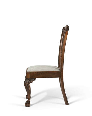 THE JOHN DICKINSON CHIPPENDALE CARVED MAHOGANY SIDE CHAIR - фото 3