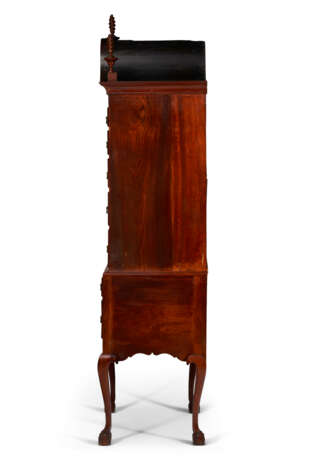 THE KITTREDGE FAMILY CHIPPENDALE WALNUT HIGH CHEST-OF-DRAWERS - photo 3