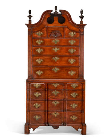 THE HALL FAMILY CHIPPENDALE CARVED MAHOGANY BONNET-TOP BLOCK-FRONT CHEST-ON-CHEST - photo 1