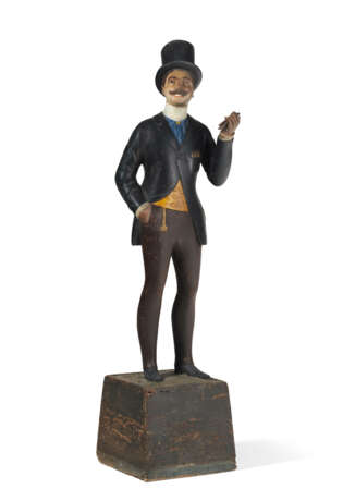 A CARVED AND PAINTED TRADE FIGURE DEPICTING A RACETRACK TOUT - Foto 1