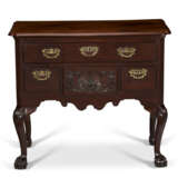 A CHIPPENDALE CARVED WALNUT DRESSING TABLE - photo 1