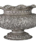 Punch bowl. AN AMERICAN SILVER PUNCH BOWL